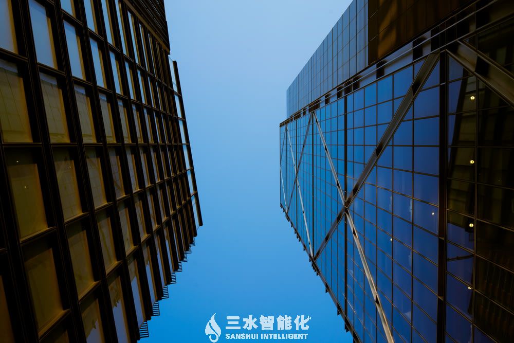 建筑能耗監(jiān)測系統(tǒng)8大功能助力建筑能耗全維度管理(下)(圖1) low angle photography of high rise buildings (1).jpg